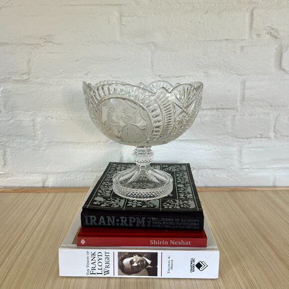 Vintage Crystal Pedestal Bowl, Early 20th Century "Couple With Flowers" - Picture 5 of 8